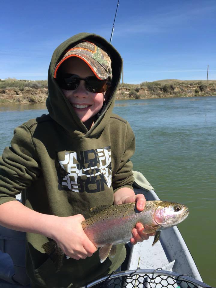 Wyoming fly fishing at it's best! Expert Wyoming Fly Fishing guides specializing in Grey Reef float trips. North Platte River. Casper, WY. Wyoming Anglers